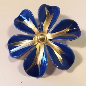 Vintage Sandor Co flower brooch